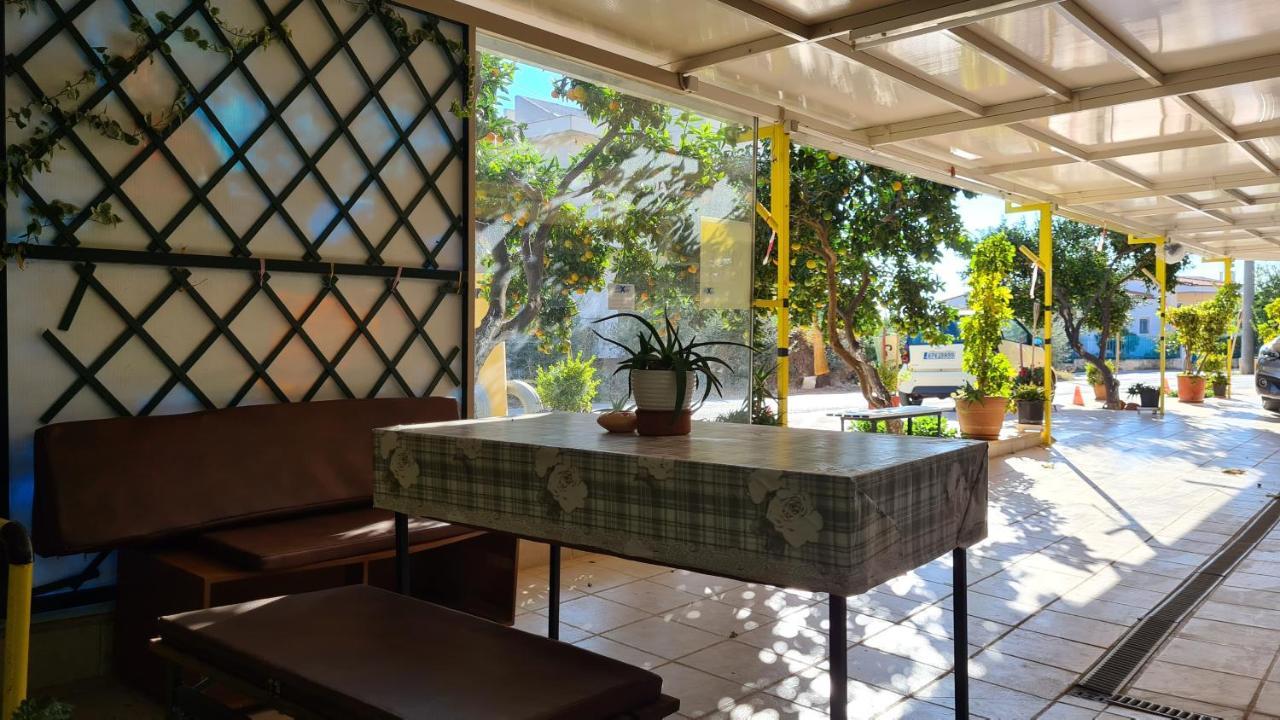Villa George Néa Mákri Exterior foto