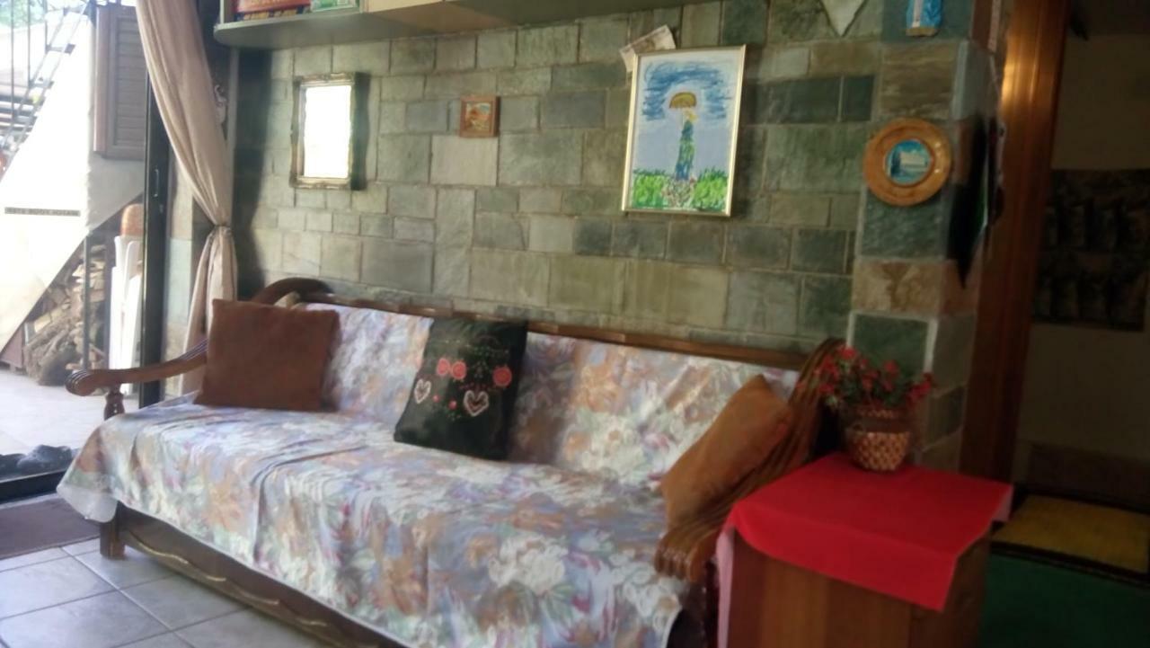 Villa George Néa Mákri Exterior foto